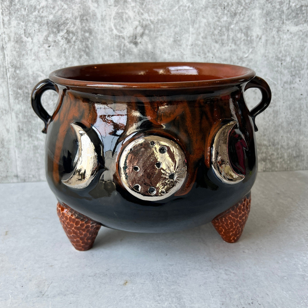 Large Cauldron with Silver Moons