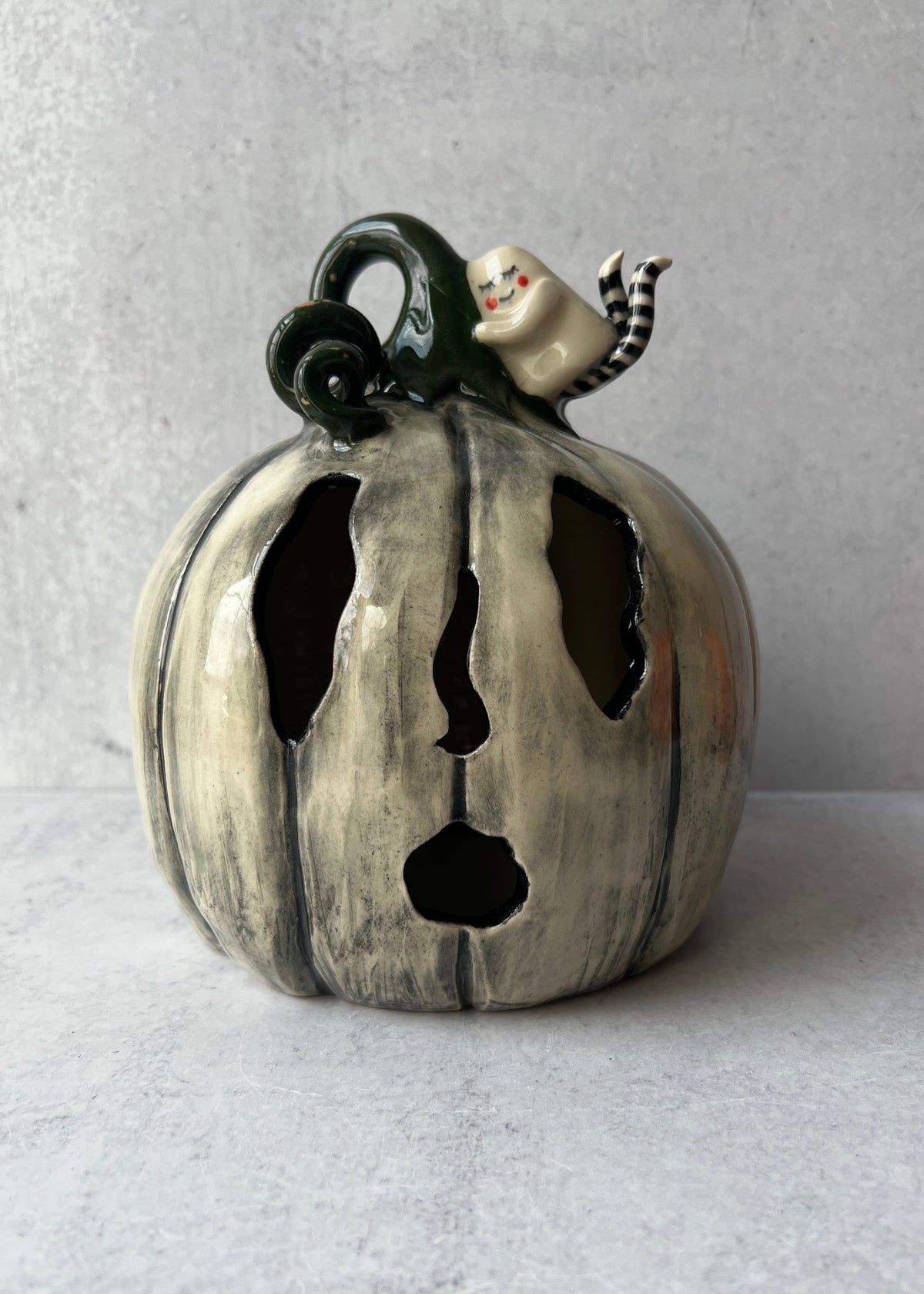 #09 Stockings Jack o'lantern Slightly Discounted
