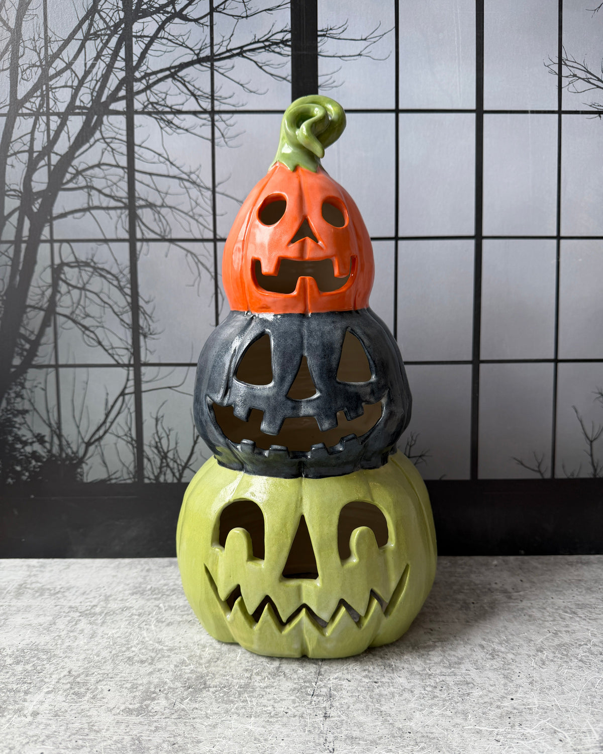 DISCOUNTED #29 LOCK SHOCK AND BARREL Jack o'lantern Stack