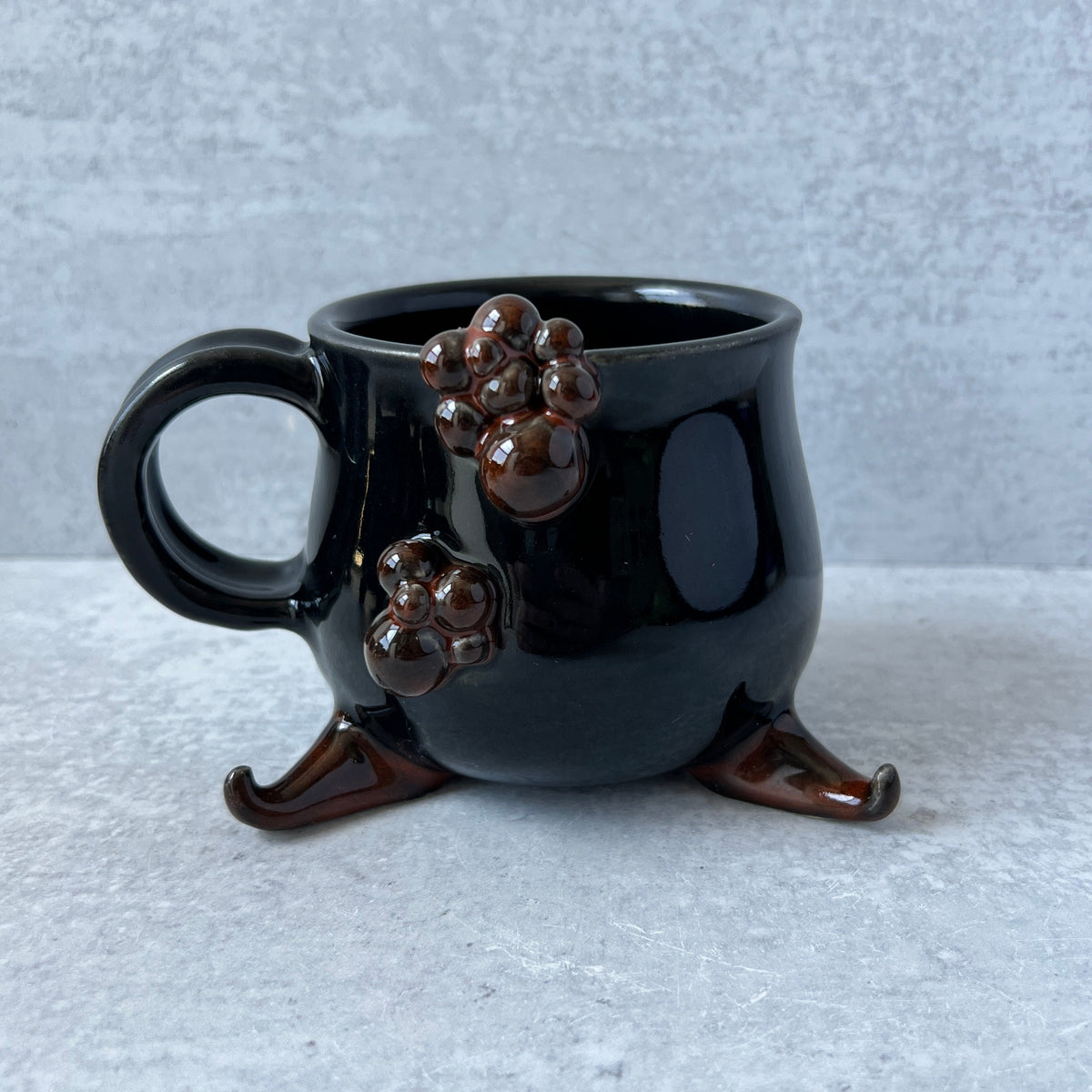 Cauldron Mug Black with Red Feet