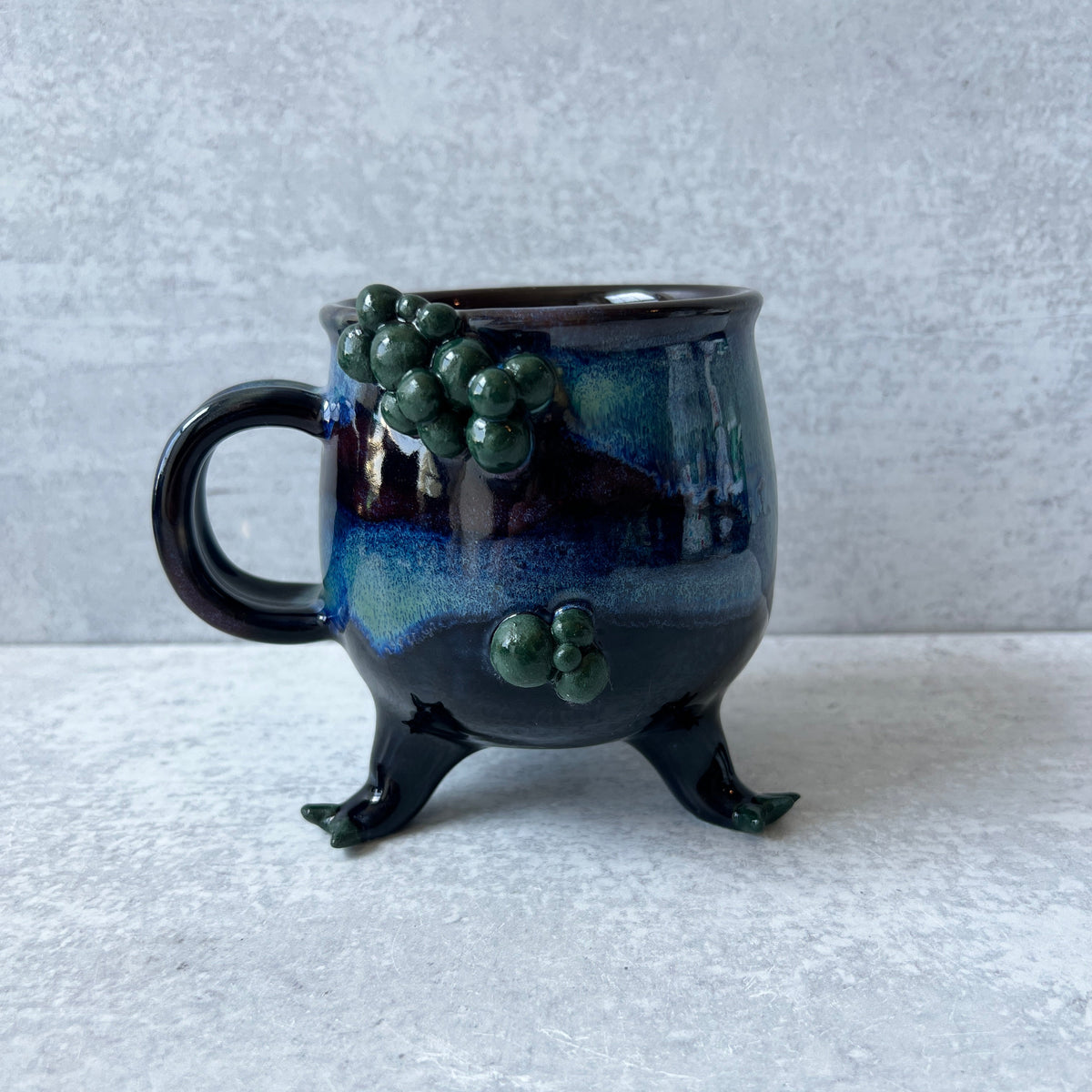 Cauldron Mug Black/Blue/Green/Purple 2 & 3 toed