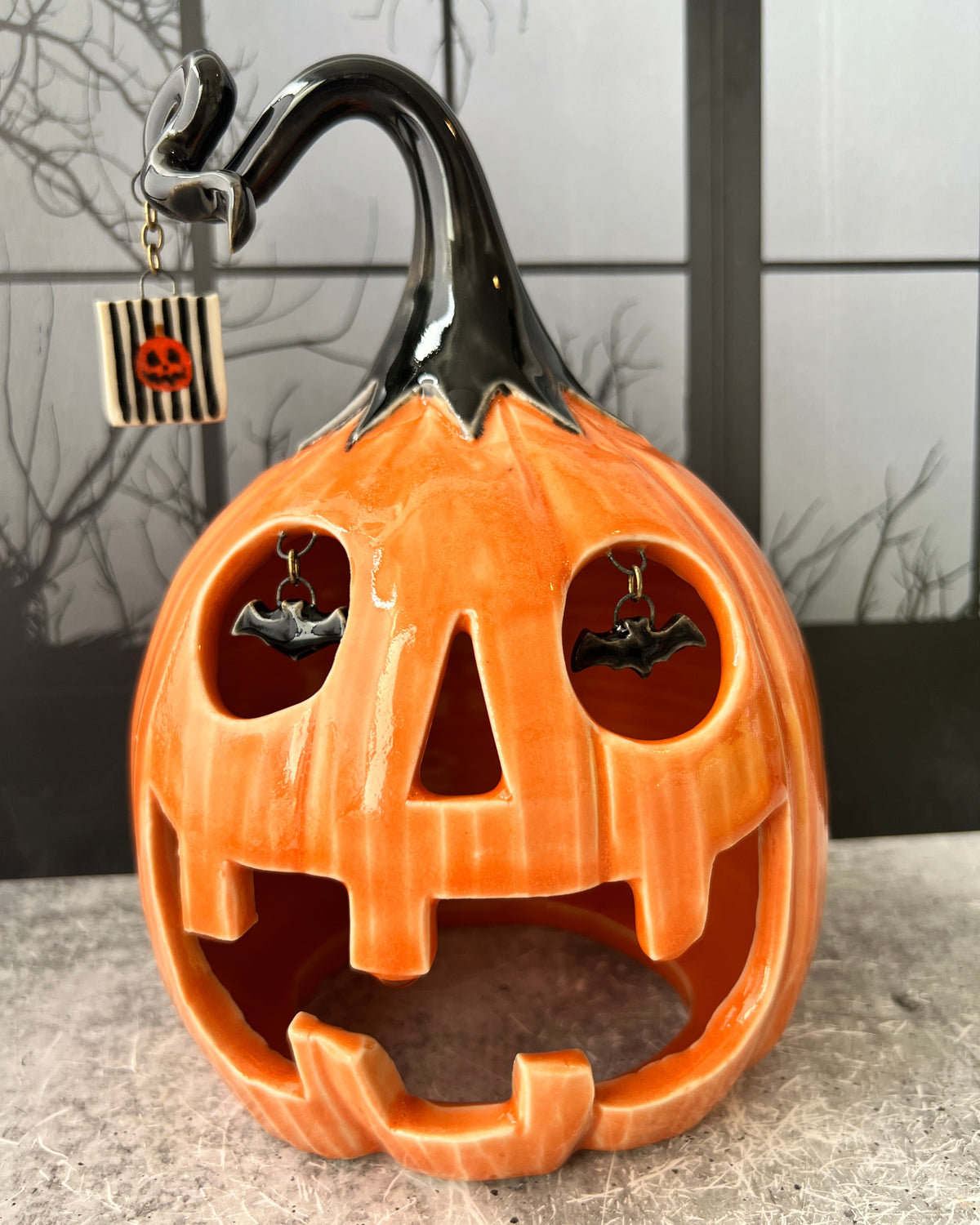 #28 BARTOK Jack o'lantern