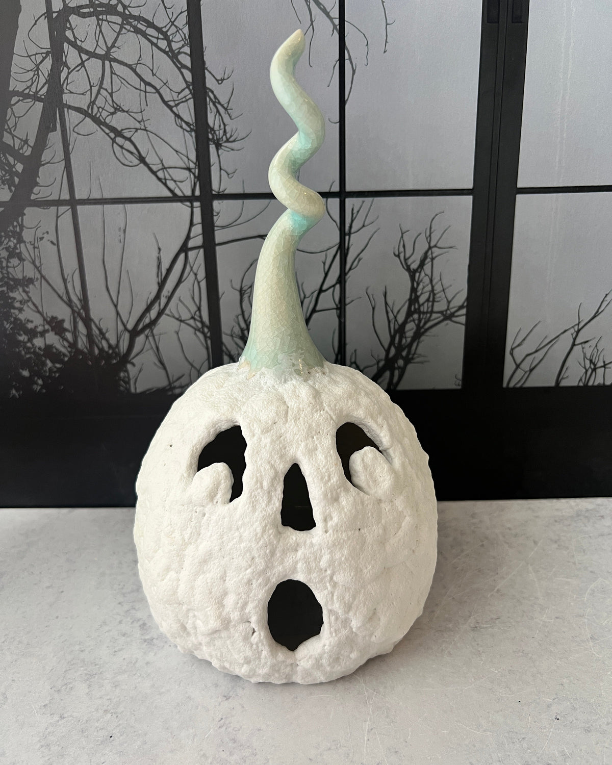 #5 SNOWFALL Jack o'lantern