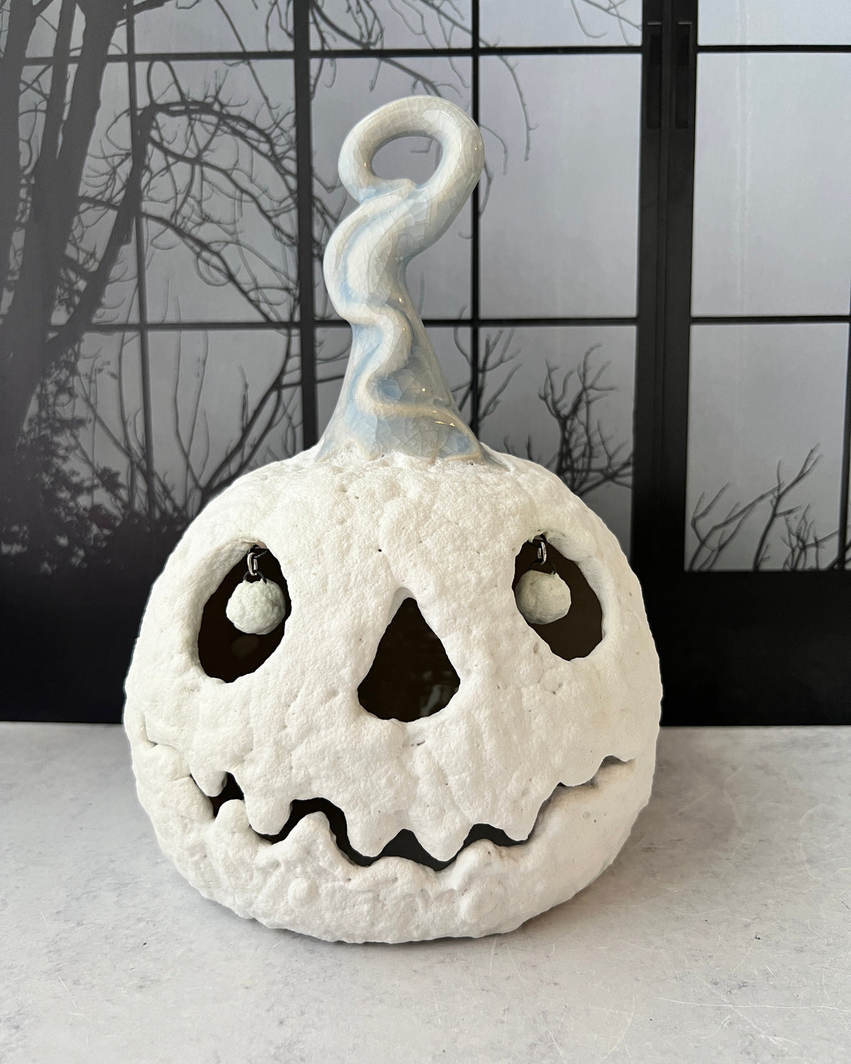 #19 SNOWBALL Jack o'lantern